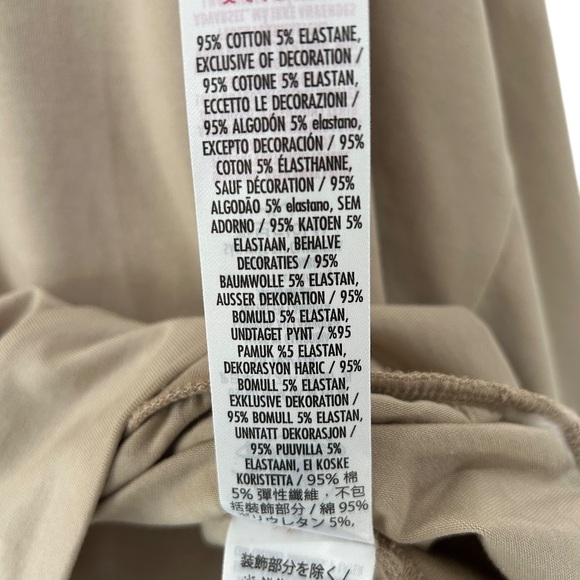 Disney Women's Mickey Mouse Icon Long Sleeve Lounge Top tee M beige cotton NWT - Picture 9 of 9